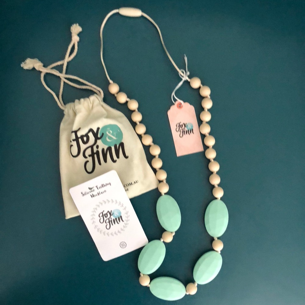 NEW Fox &Finn teething necklace